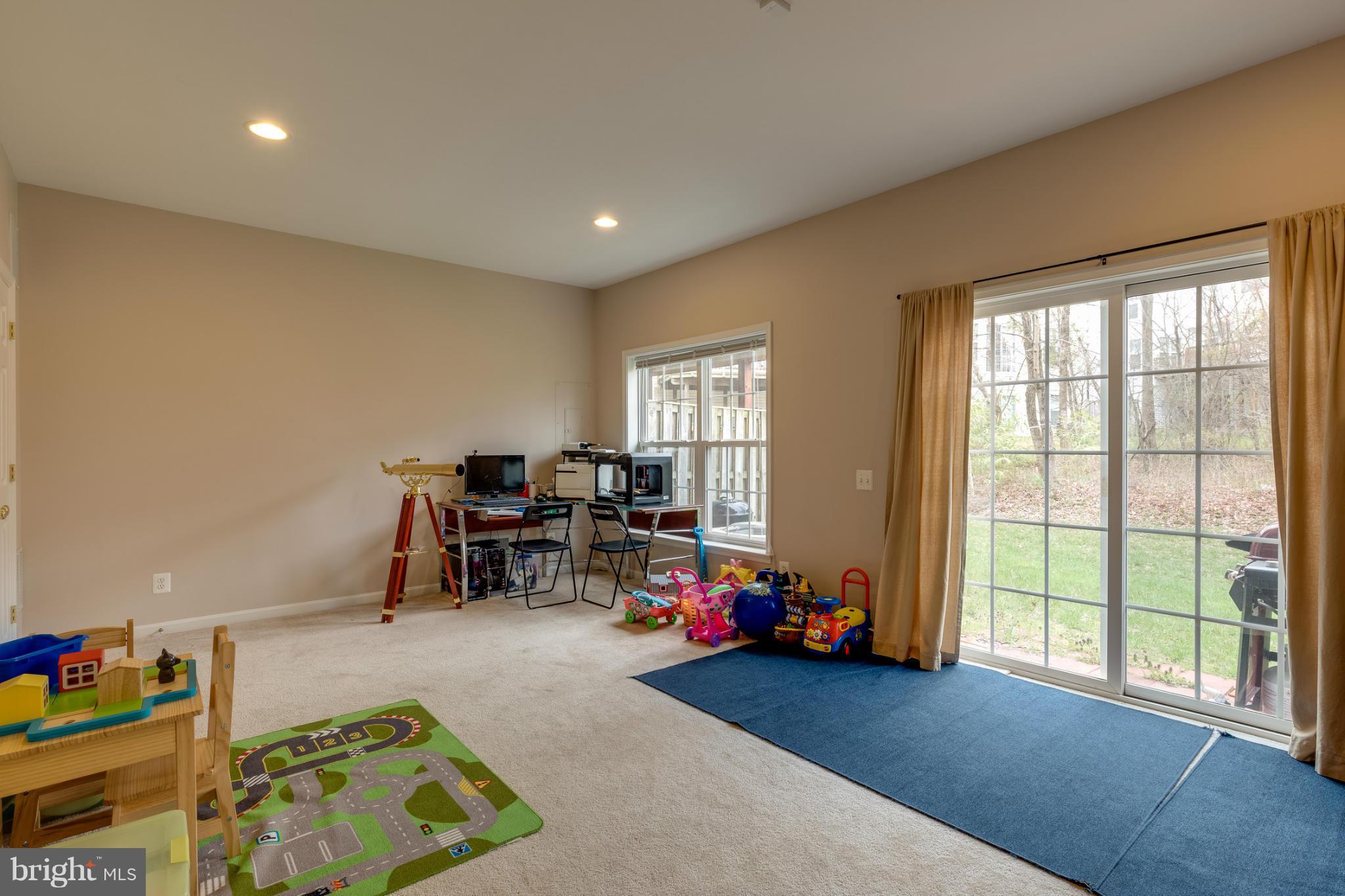 FAIRCREST - Residential