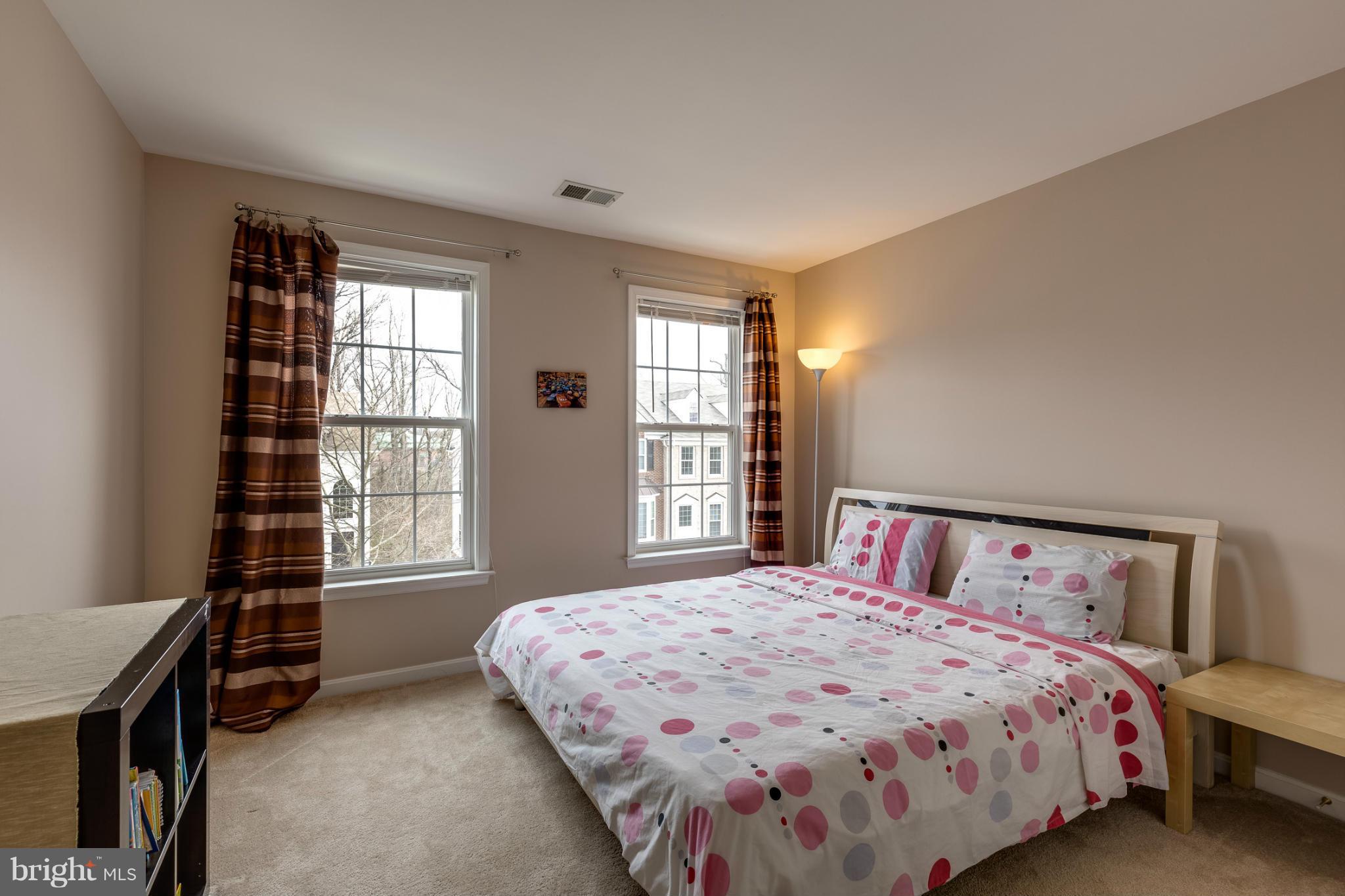 FAIRCREST - Residential