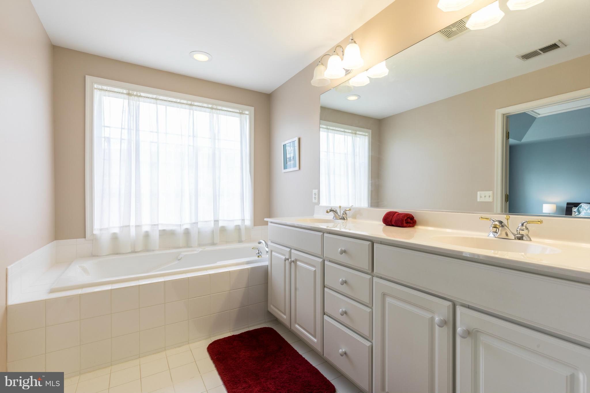 FAIRCREST - Residential