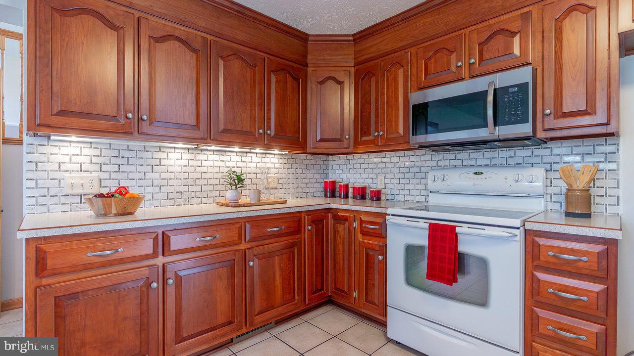 NONE, N/A - Residential