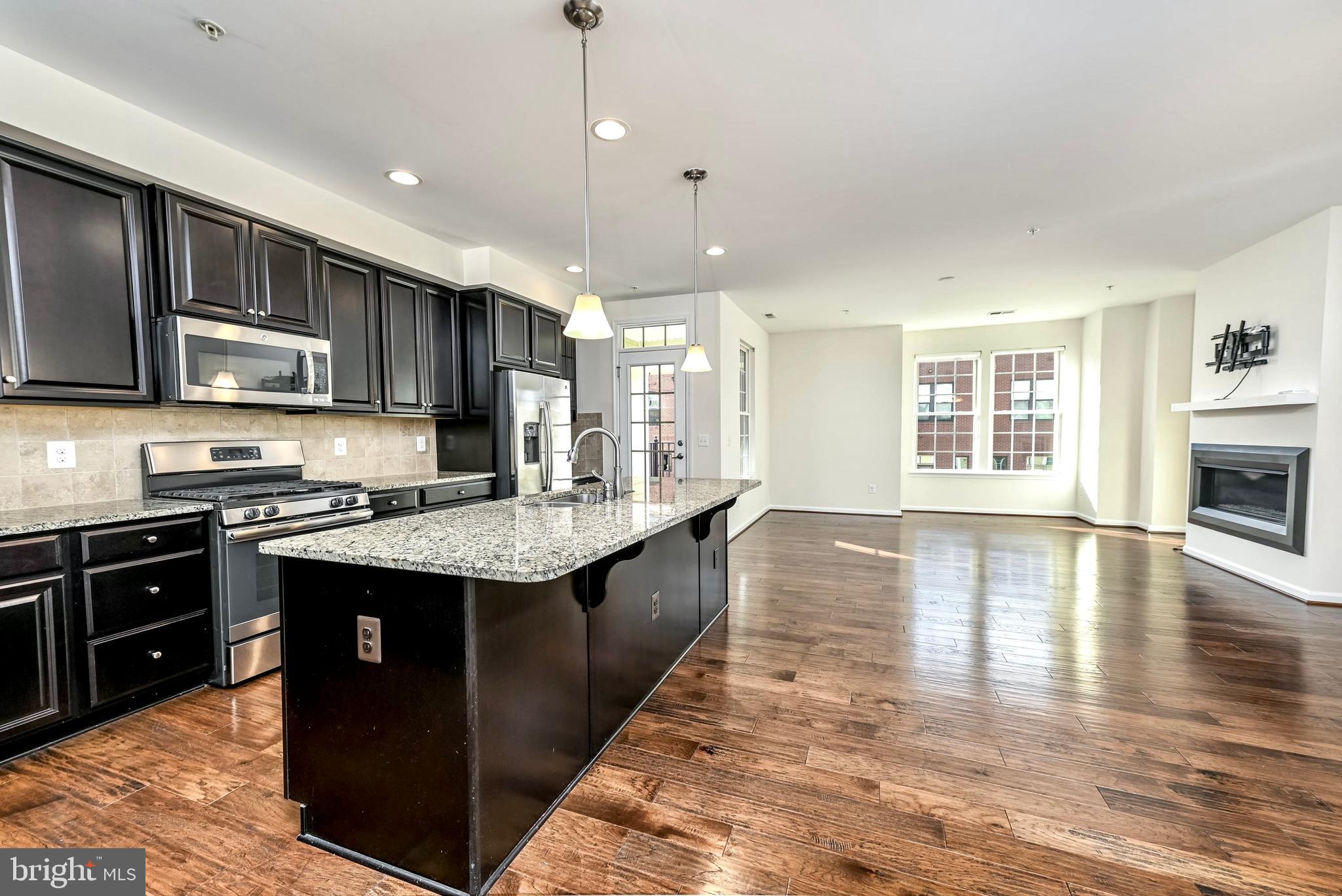 459 KORNBLAU TERRACE SE