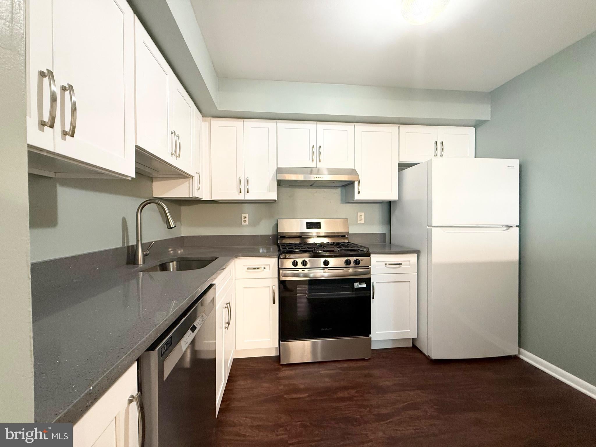 112 LOWELL COURT 8