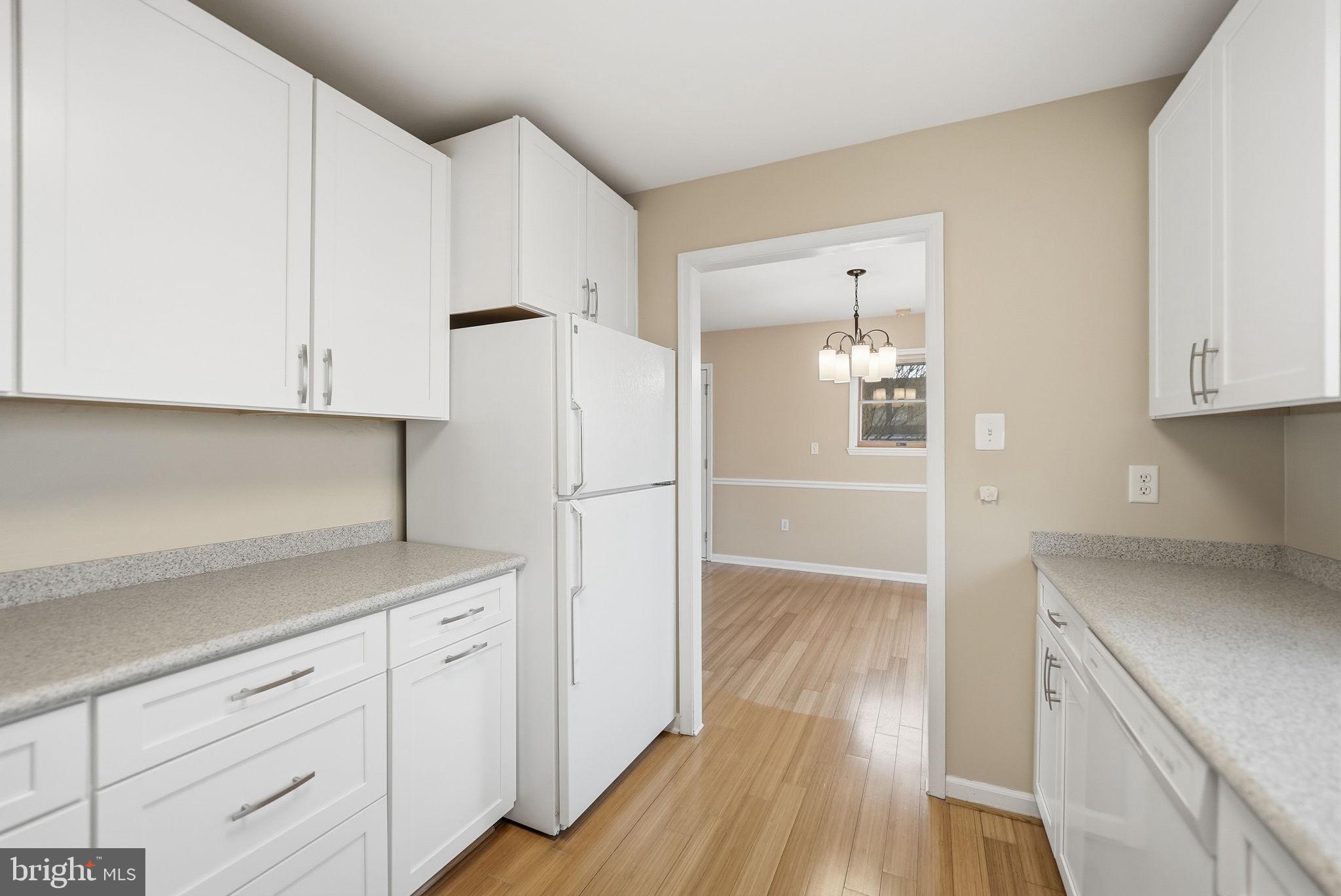 LAKE RIDGE - Residential