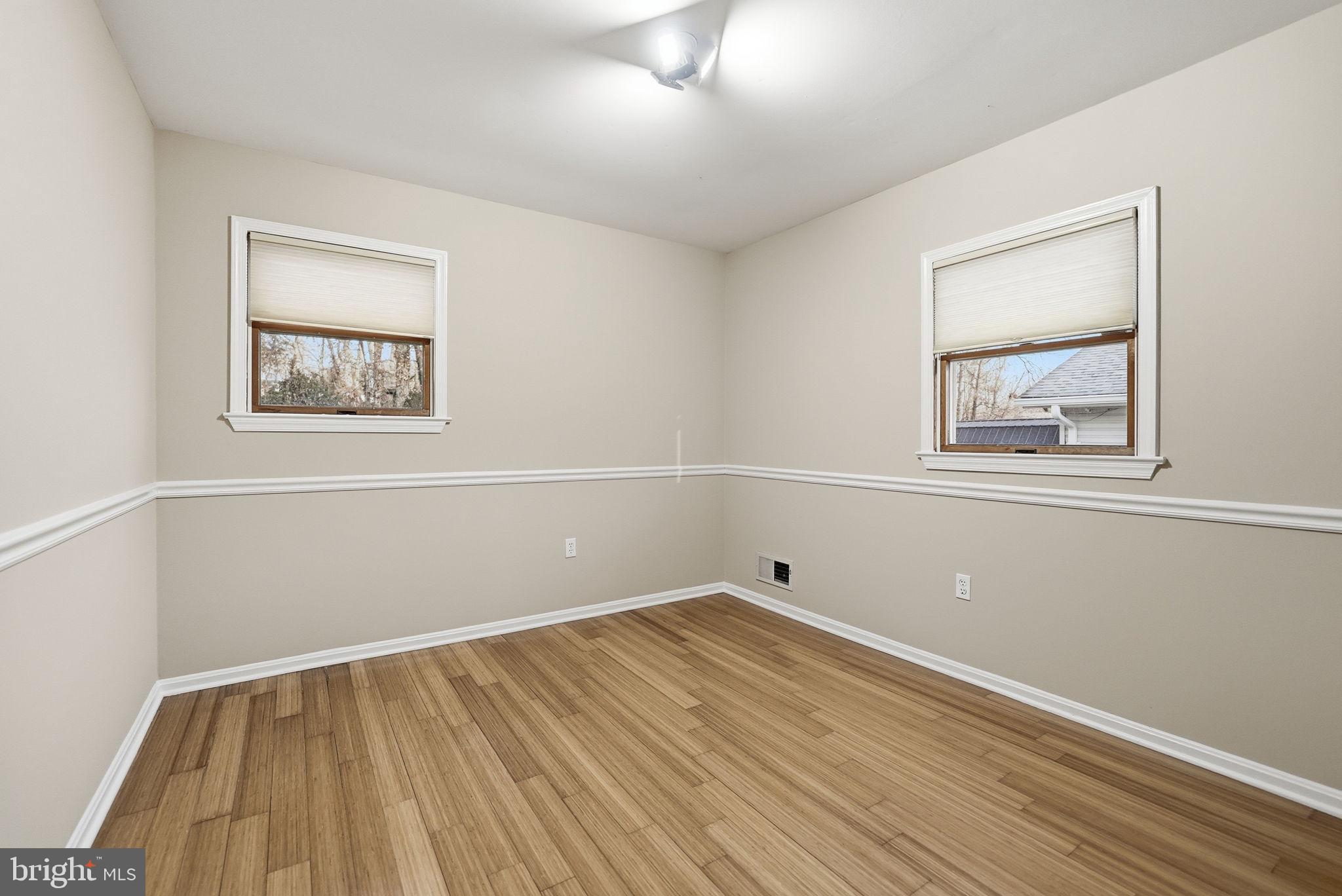 LAKE RIDGE - Residential