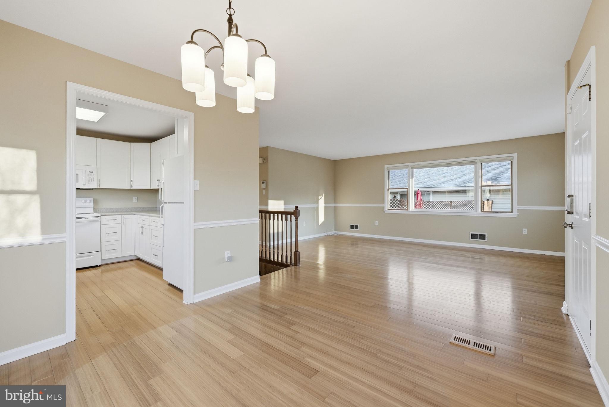 LAKE RIDGE - Residential