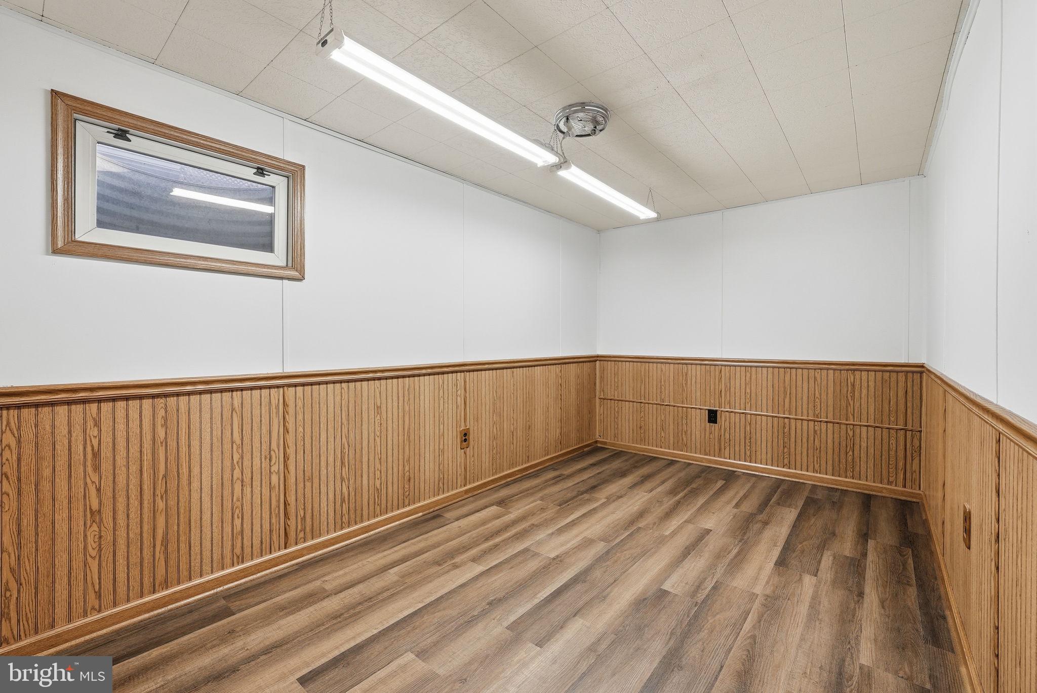 LAKE RIDGE - Residential