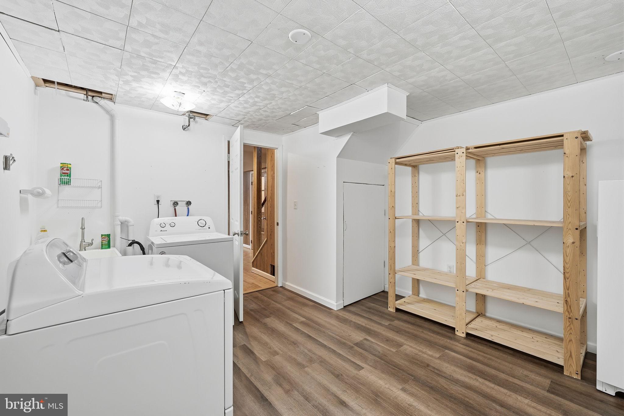 LAKE RIDGE - Residential