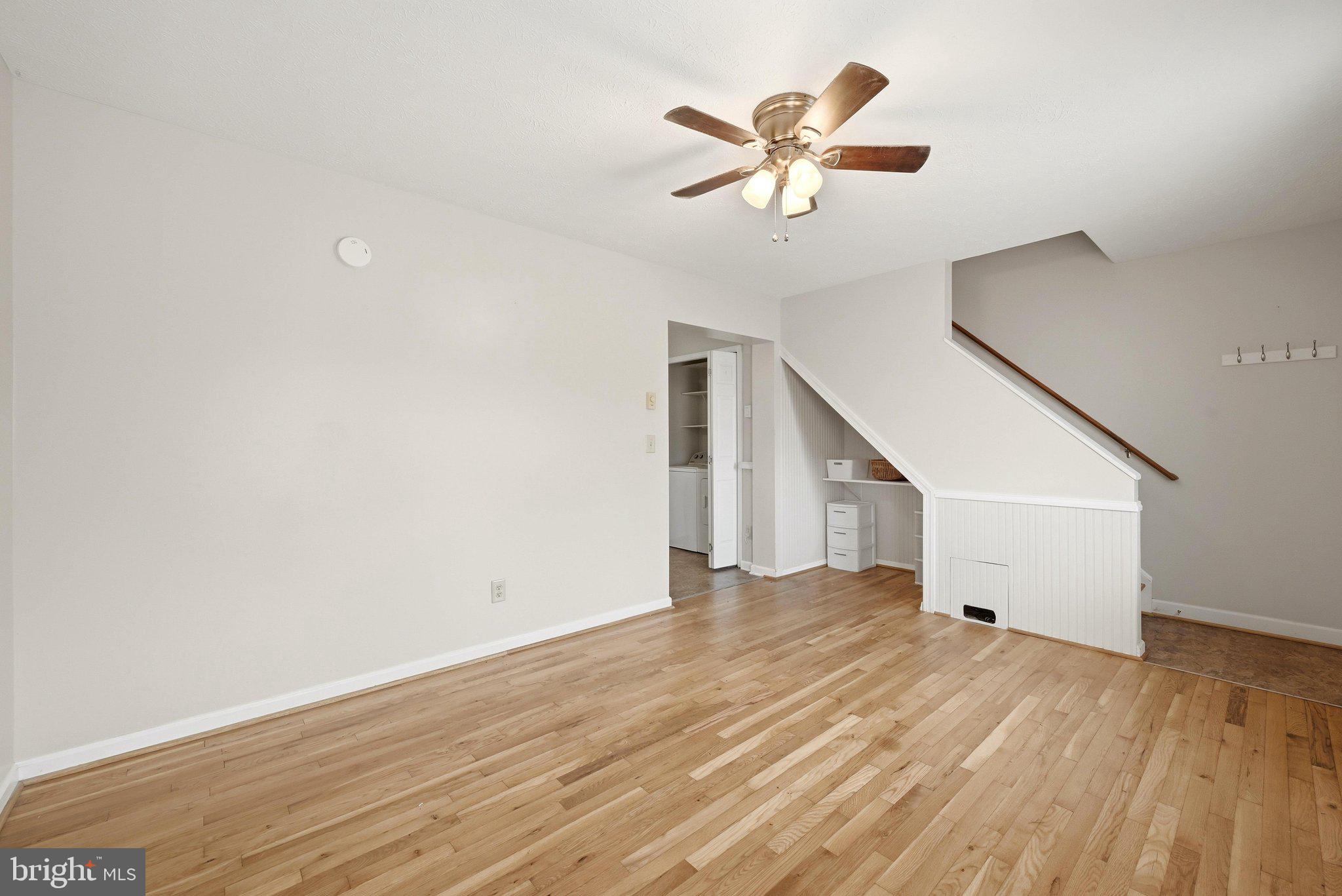 1008 BRIDLE COURT
