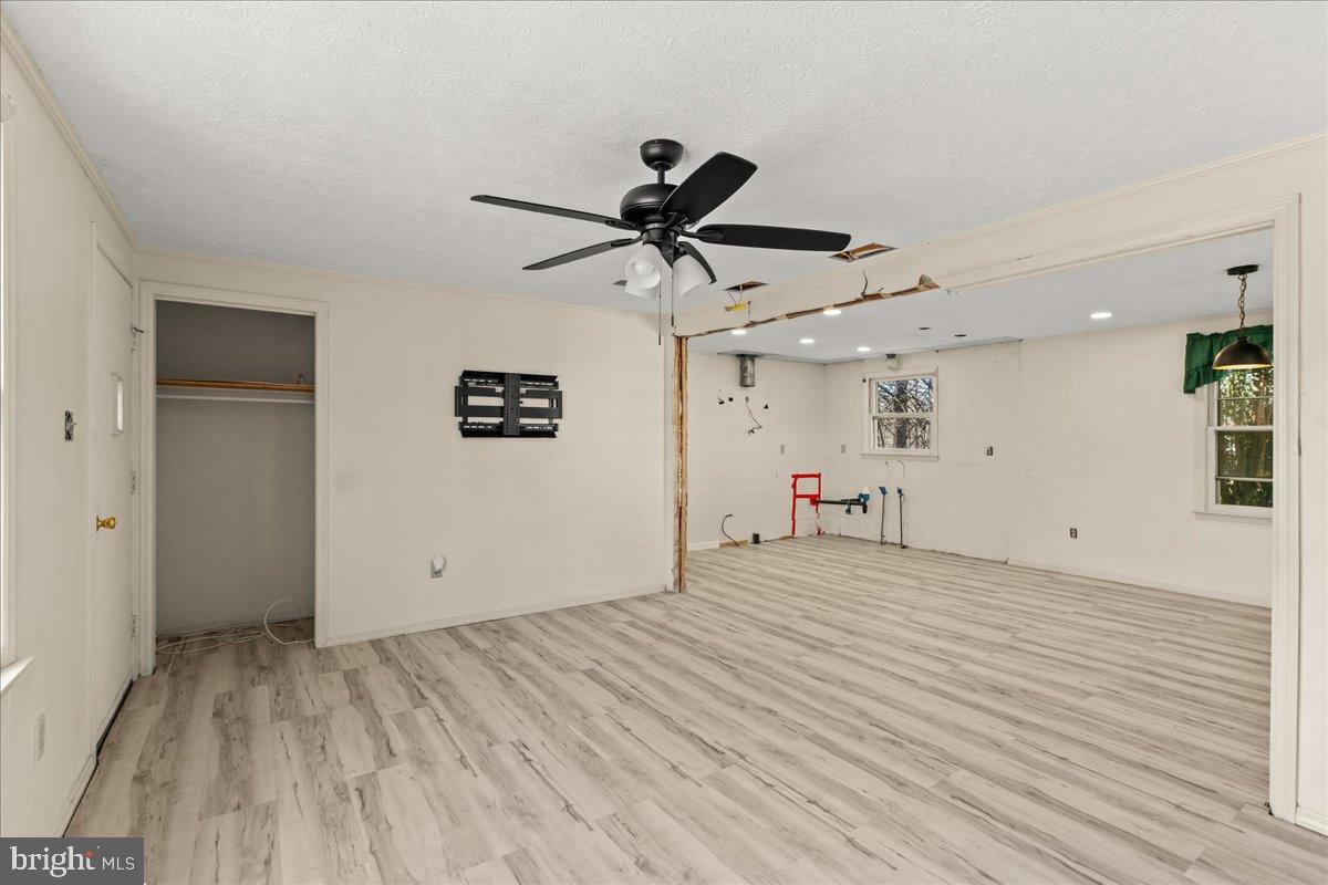 BARRETT FOREST - Residential