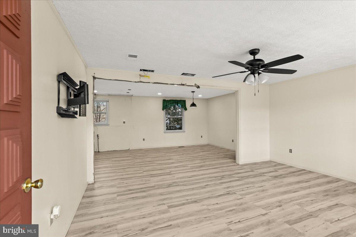 BARRETT FOREST - Residential