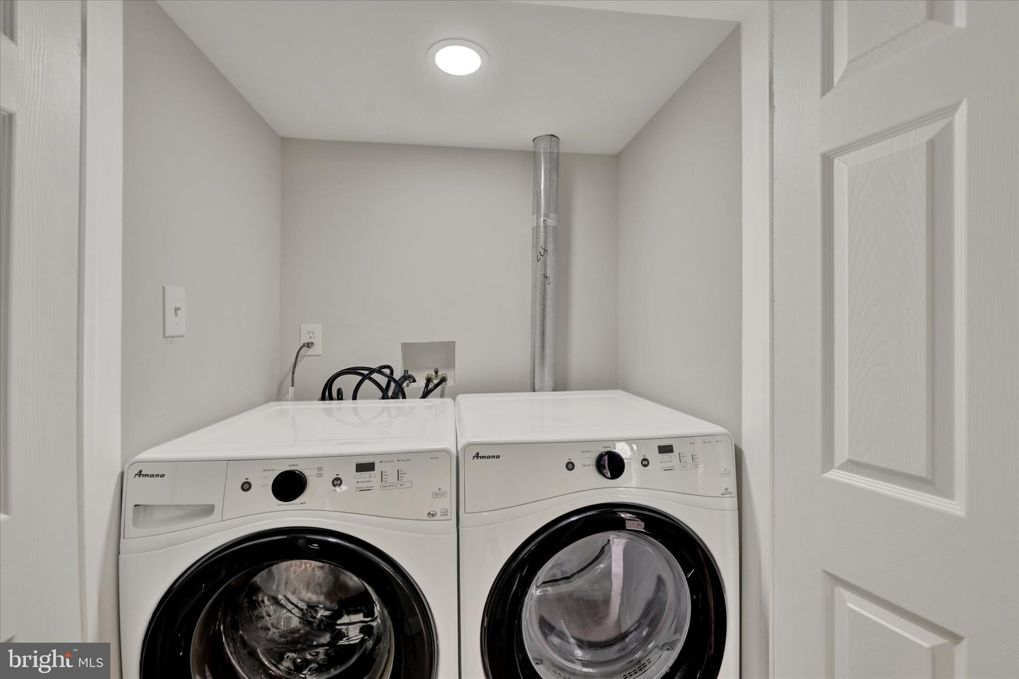 VAN BIBBER MANOR - Residential