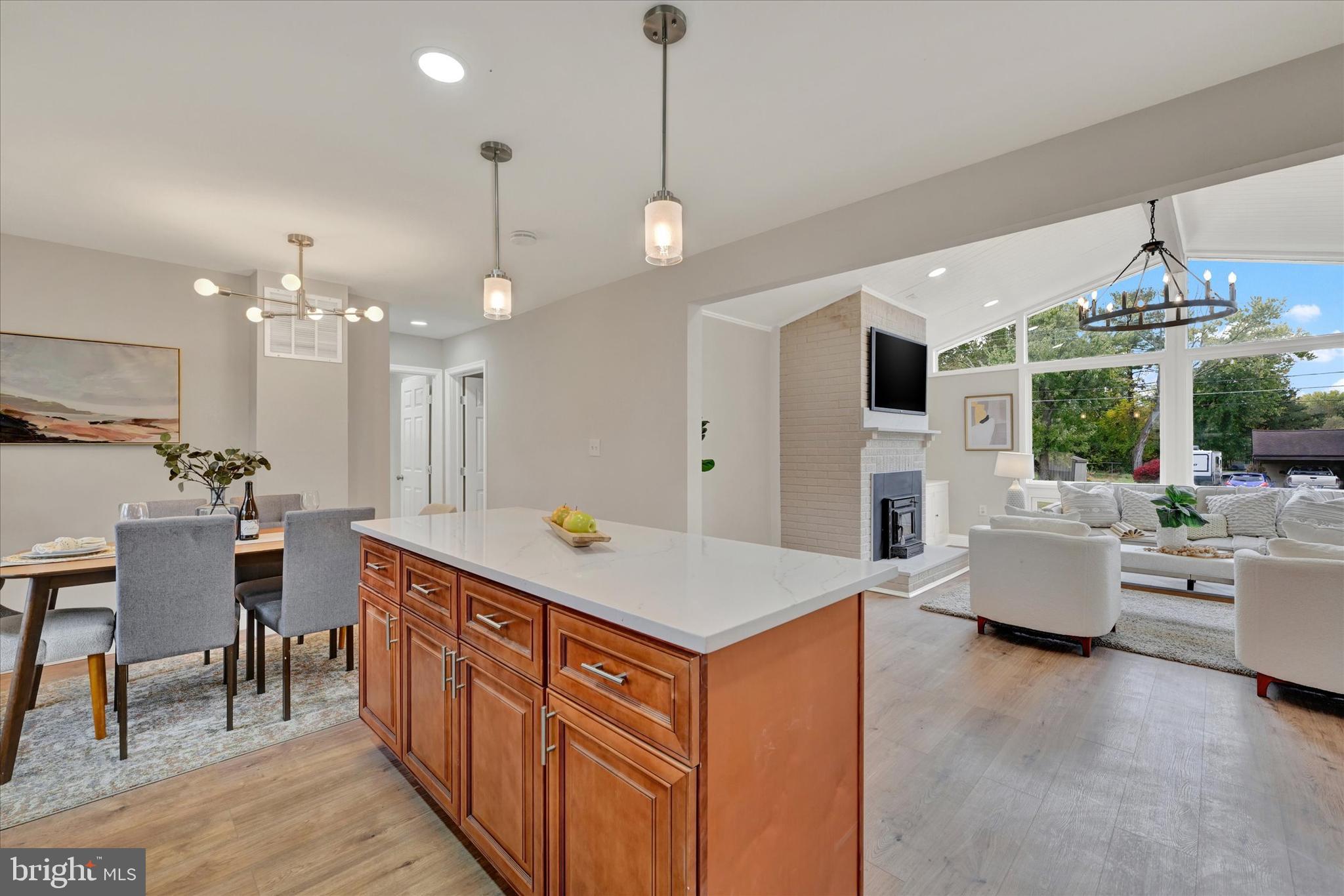 VAN BIBBER MANOR - Residential