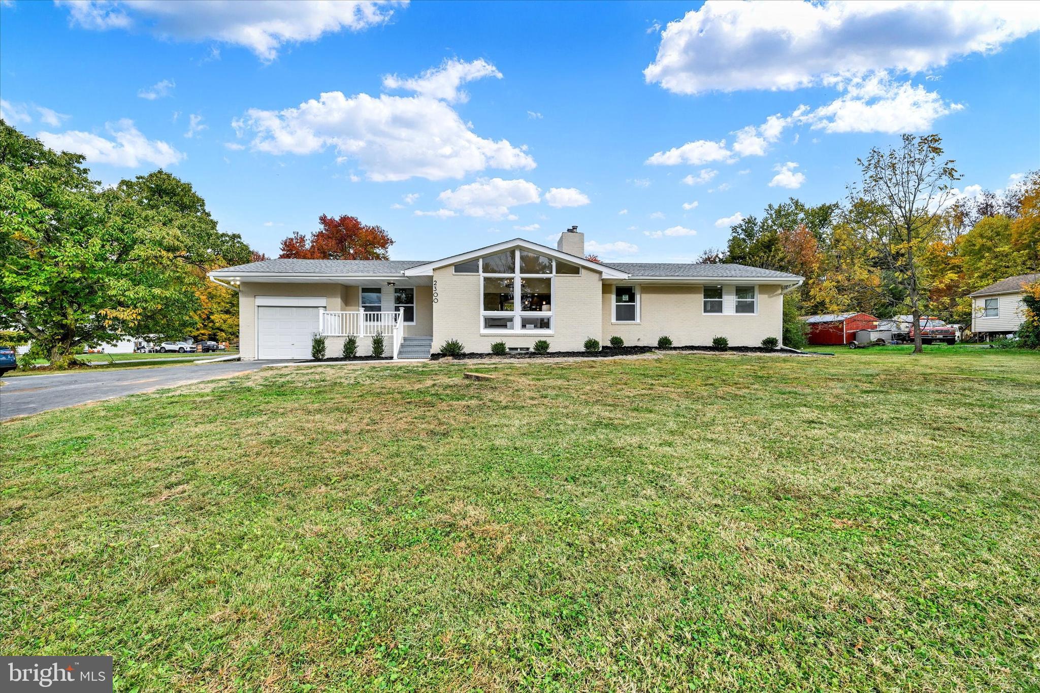 VAN BIBBER MANOR - Residential