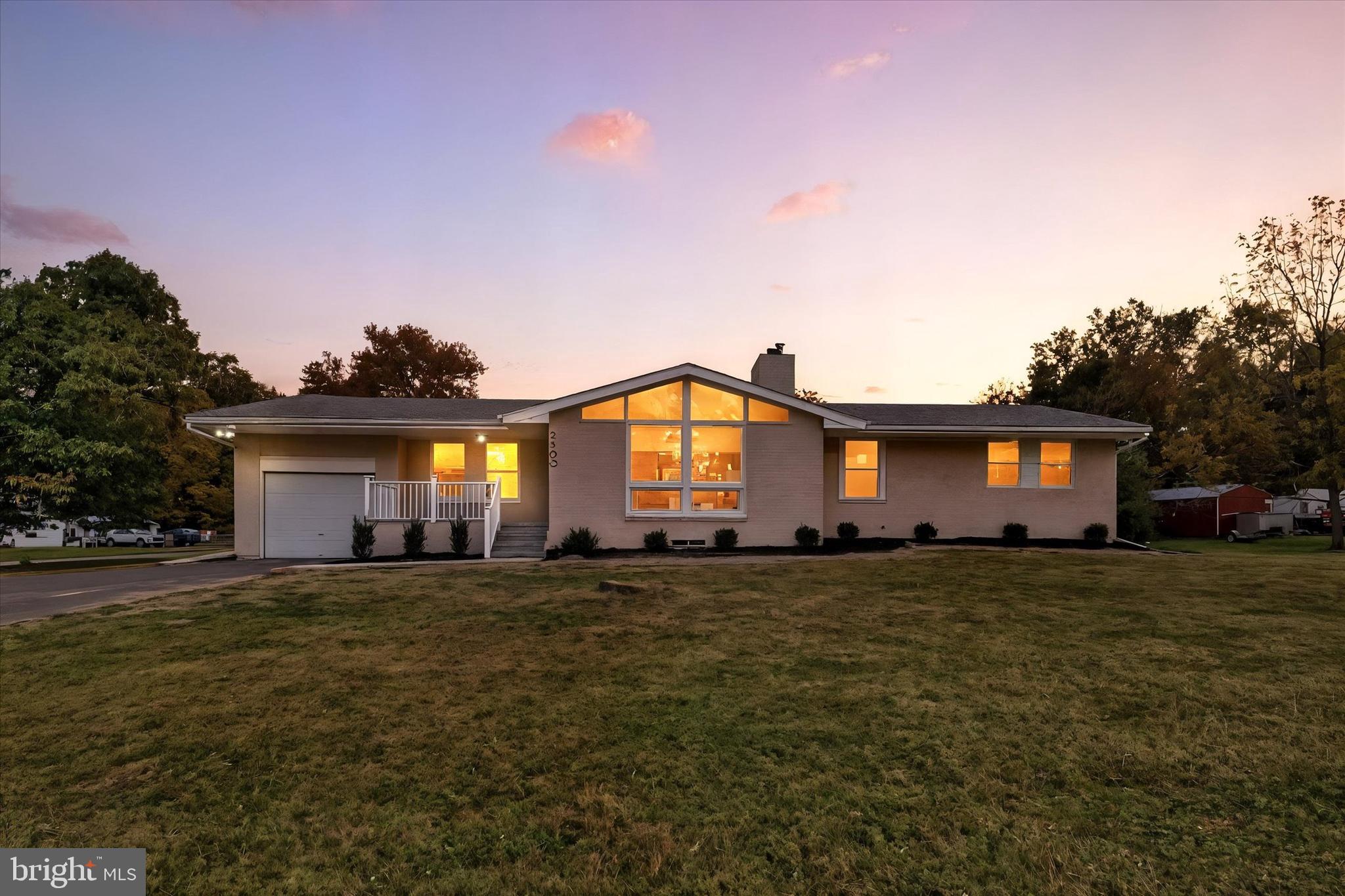 VAN BIBBER MANOR - Residential