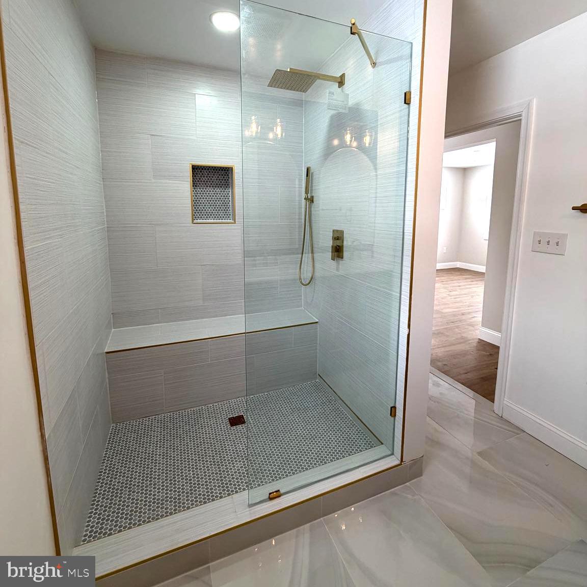 VAN BIBBER MANOR - Residential