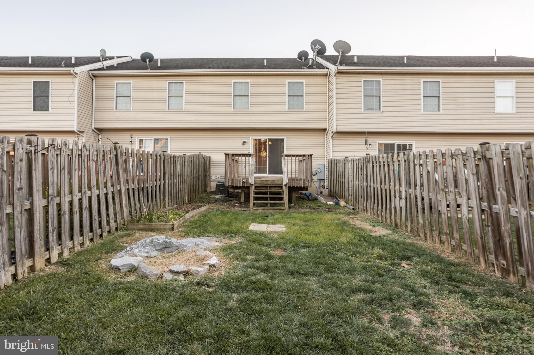 FOUNDERS LANDING - Residential