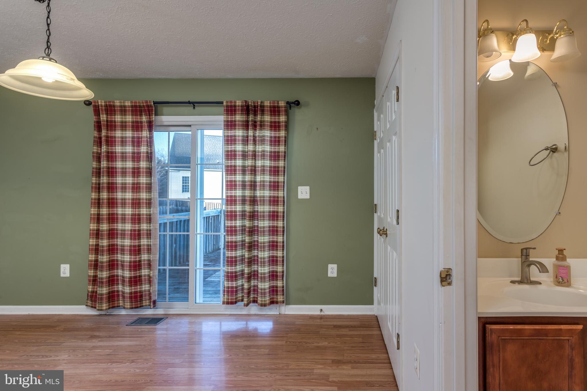 FOUNDERS LANDING - Residential