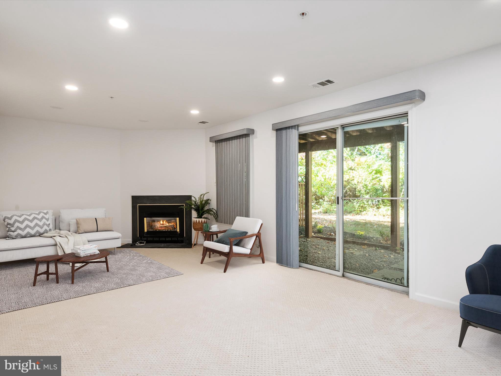 FALLSTONE - Residential