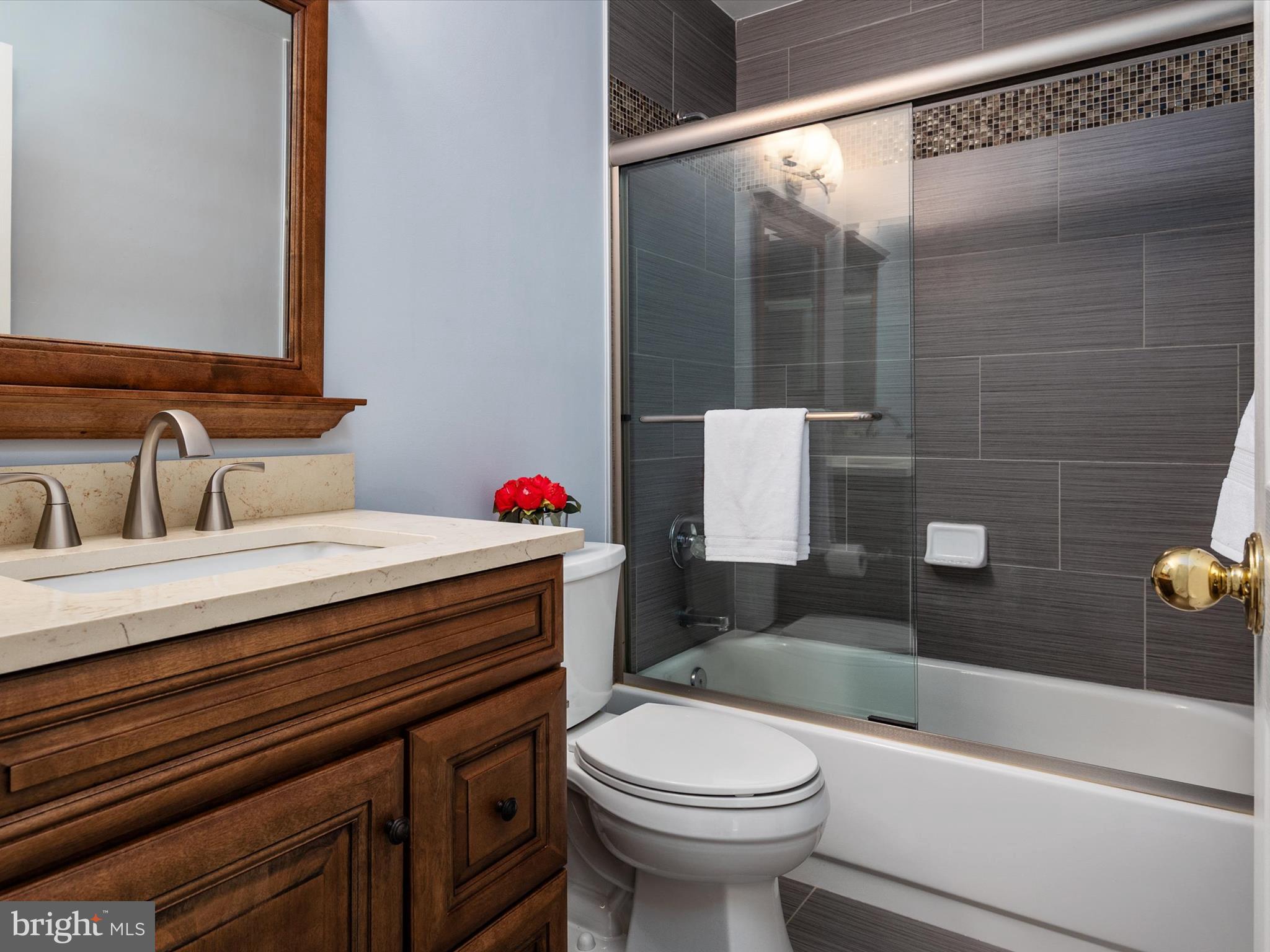 FALLSTONE - Residential