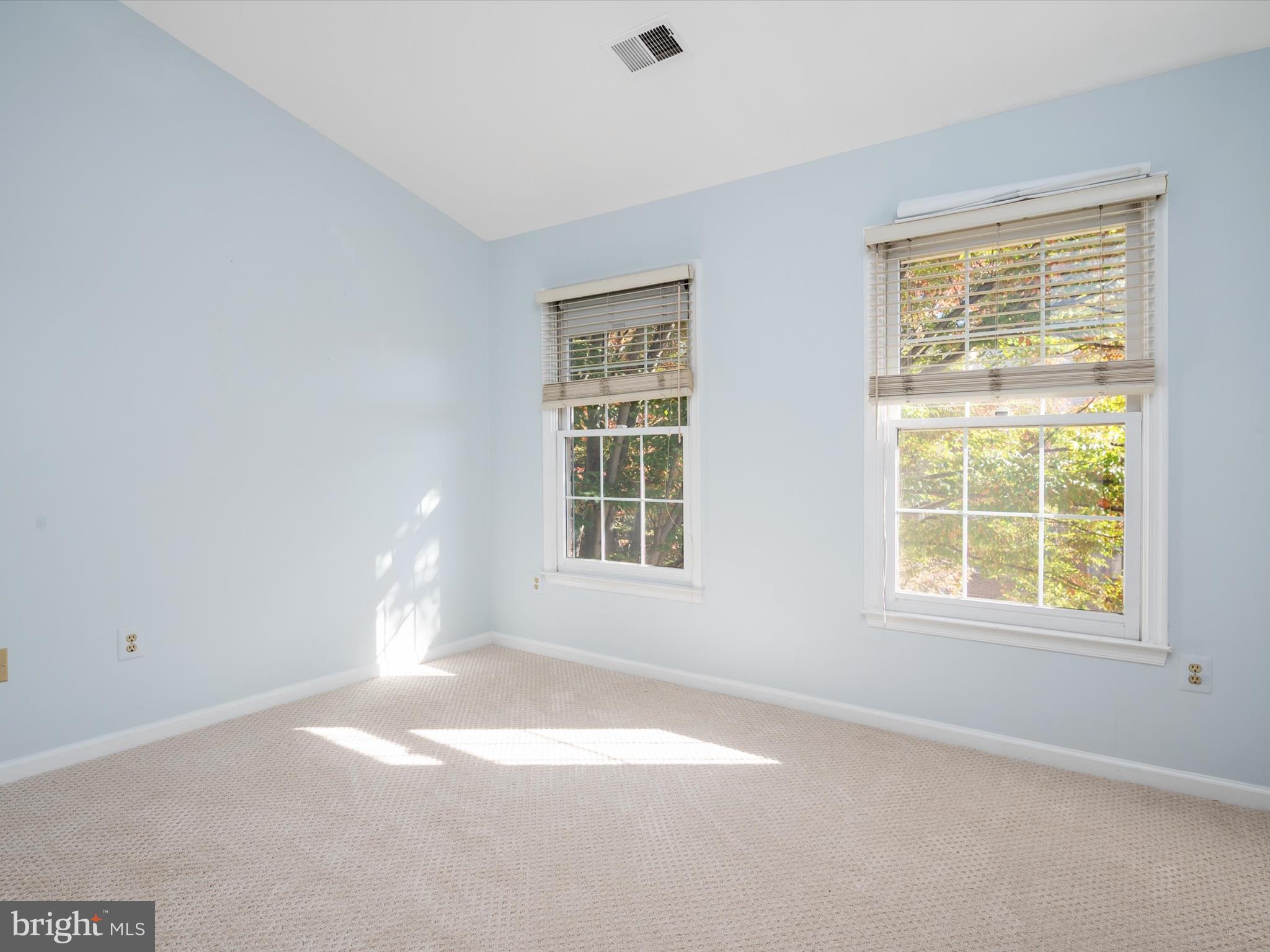 FALLSTONE - Residential