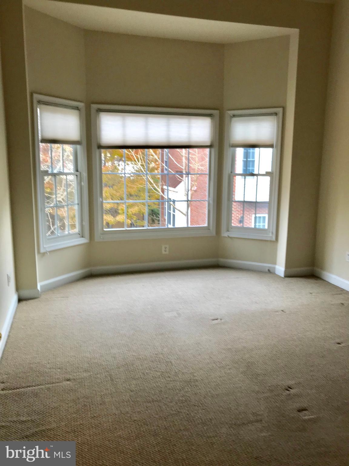 TYSONS VILLAGE - Residential Lease