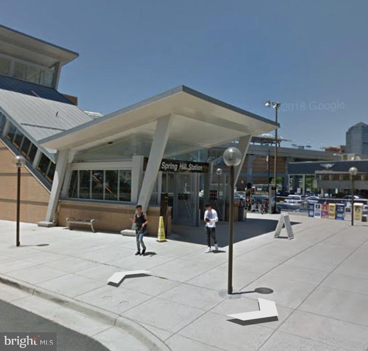 TYSONS VILLAGE - Residential Lease