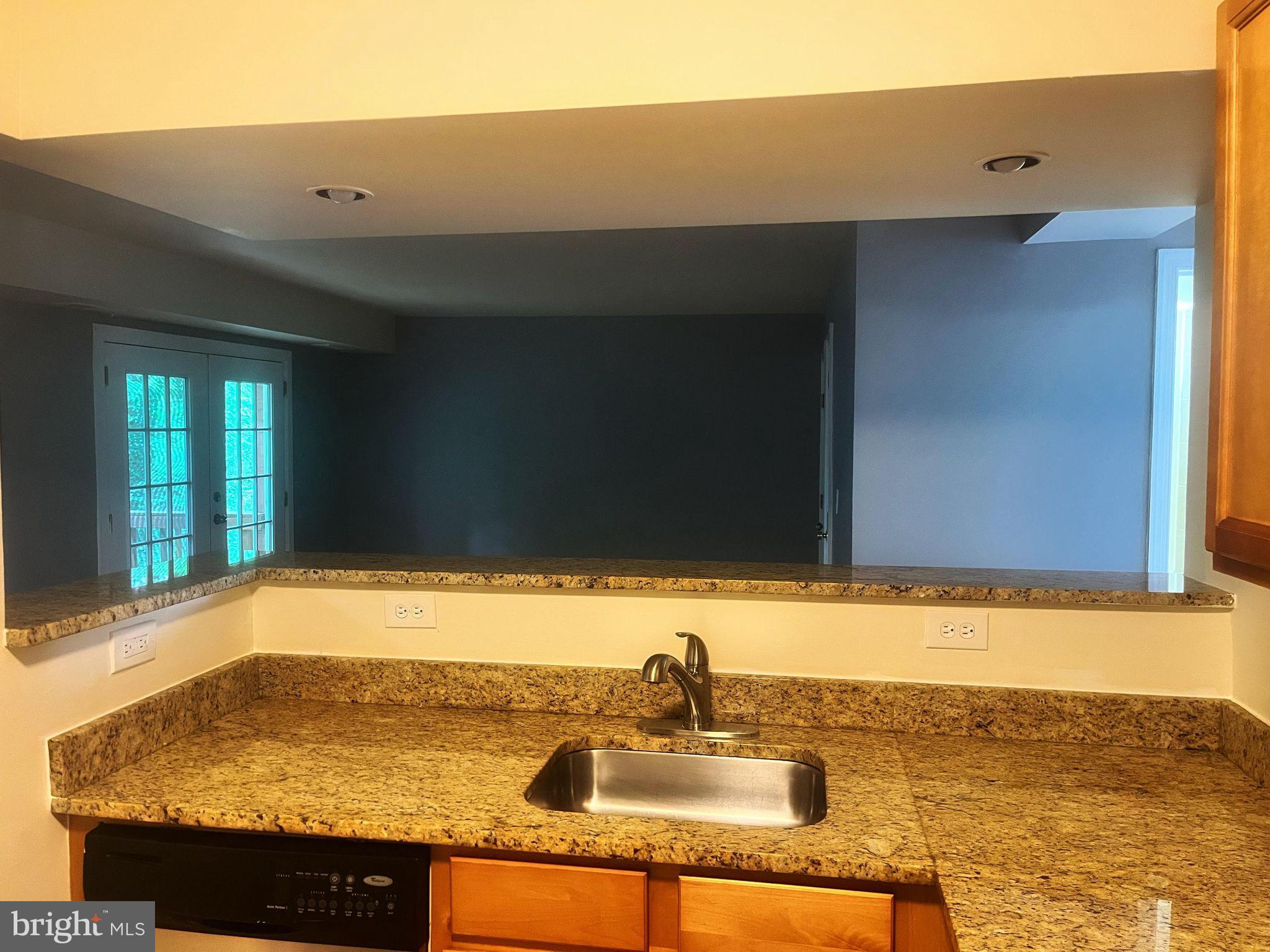 MARKHAM VIEW CONDOMINIUMS - Residential Lease