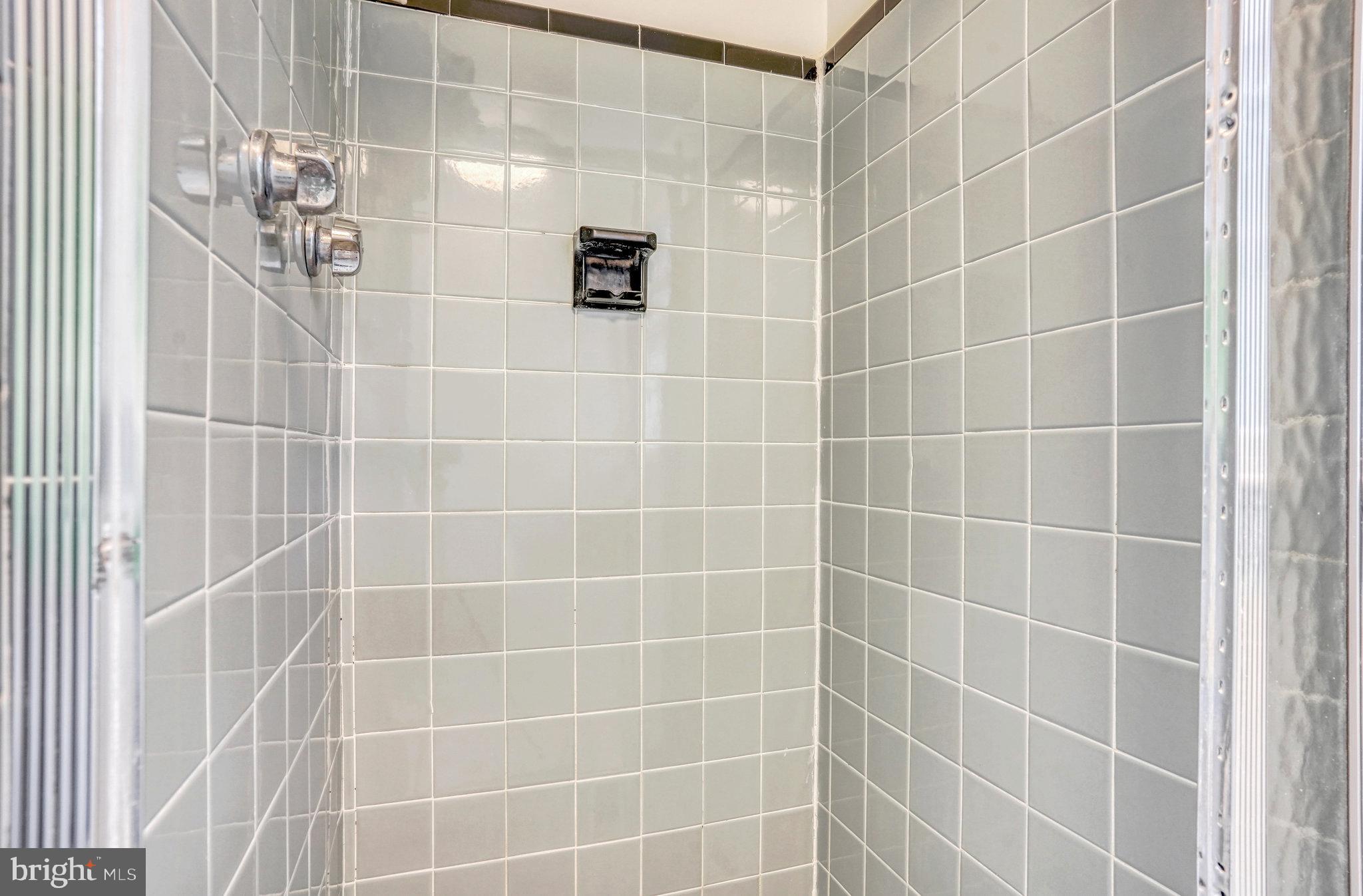 LANDON WOODS - Residential Lease