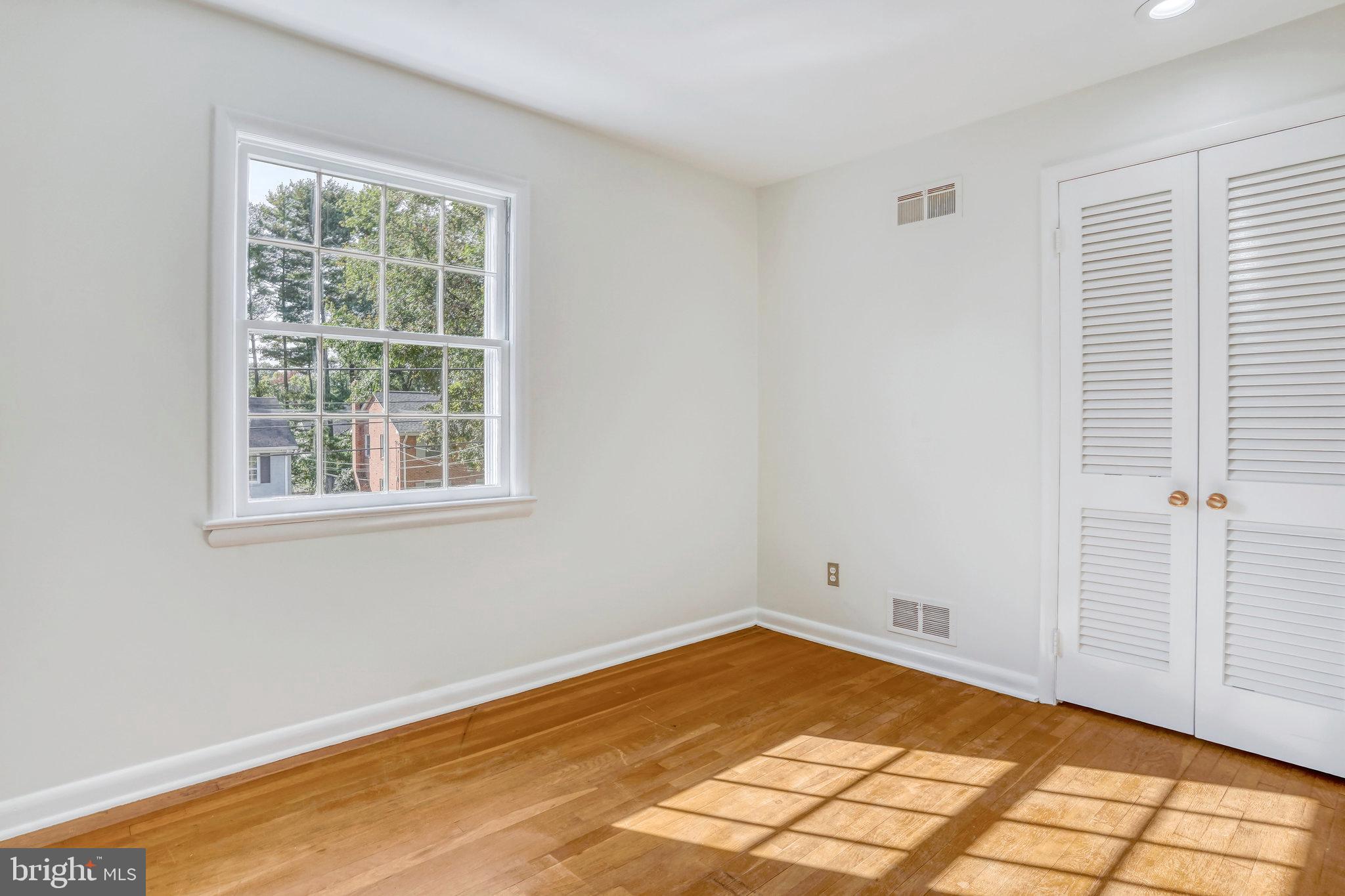 LANDON WOODS - Residential Lease