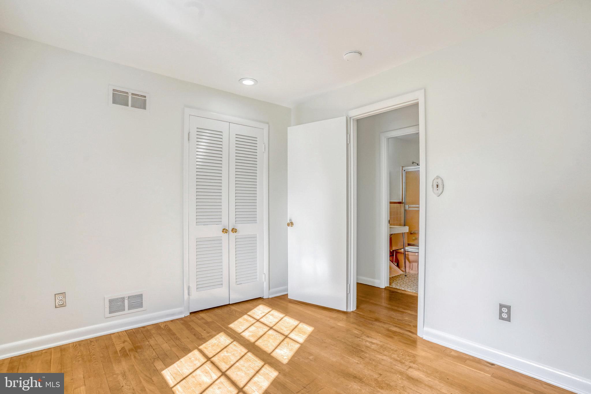 LANDON WOODS - Residential Lease