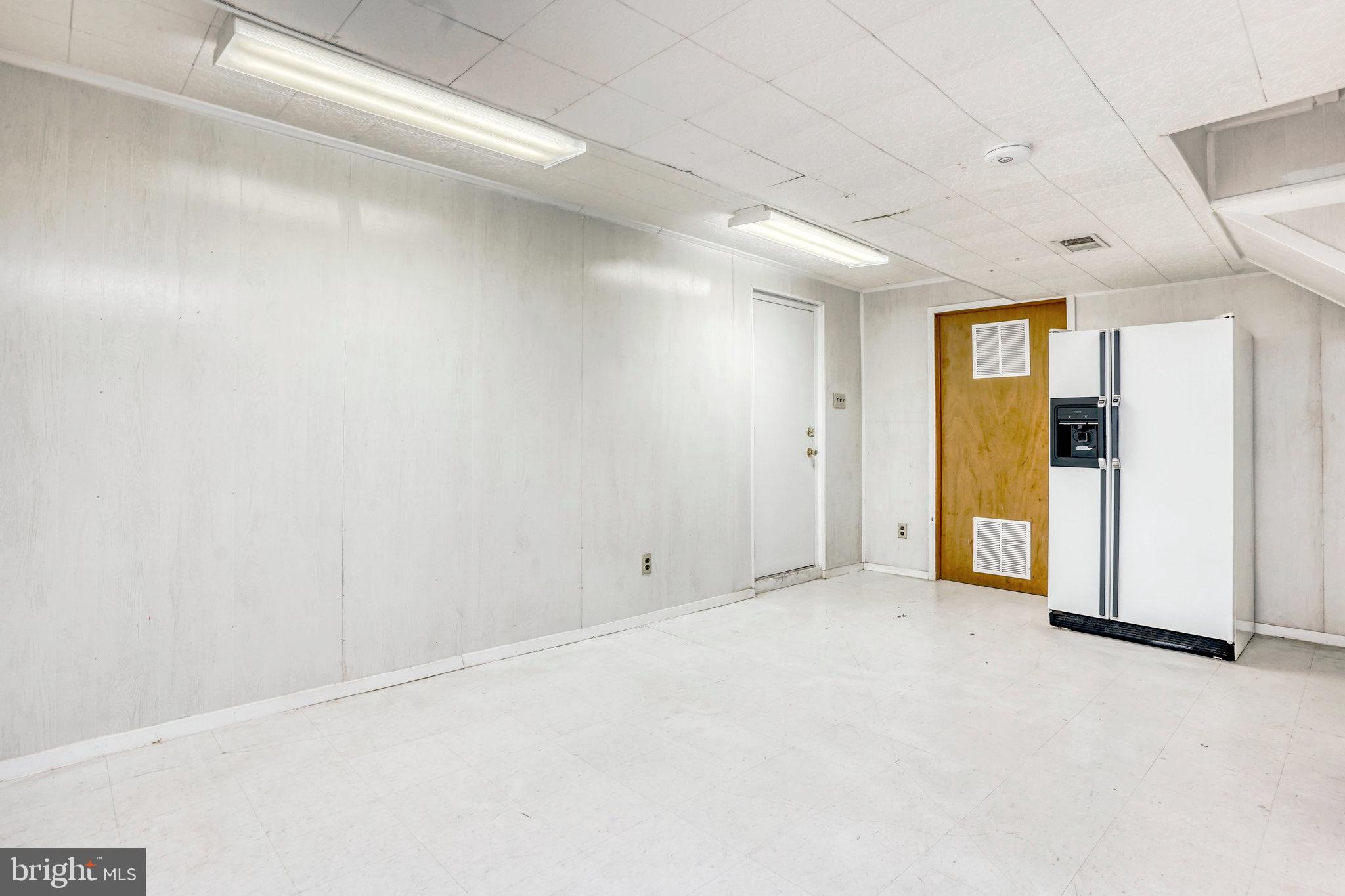 LANDON WOODS - Residential Lease