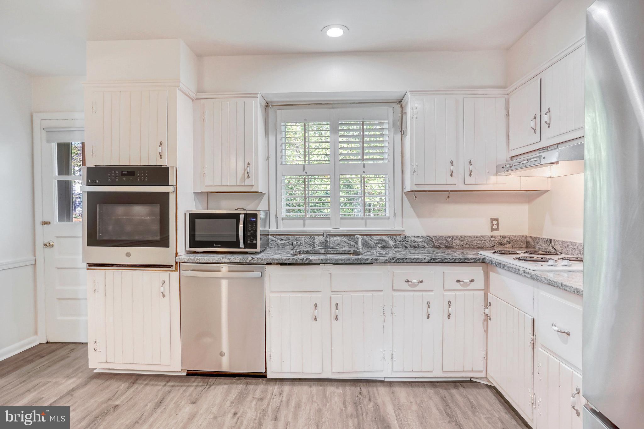 LANDON WOODS - Residential Lease