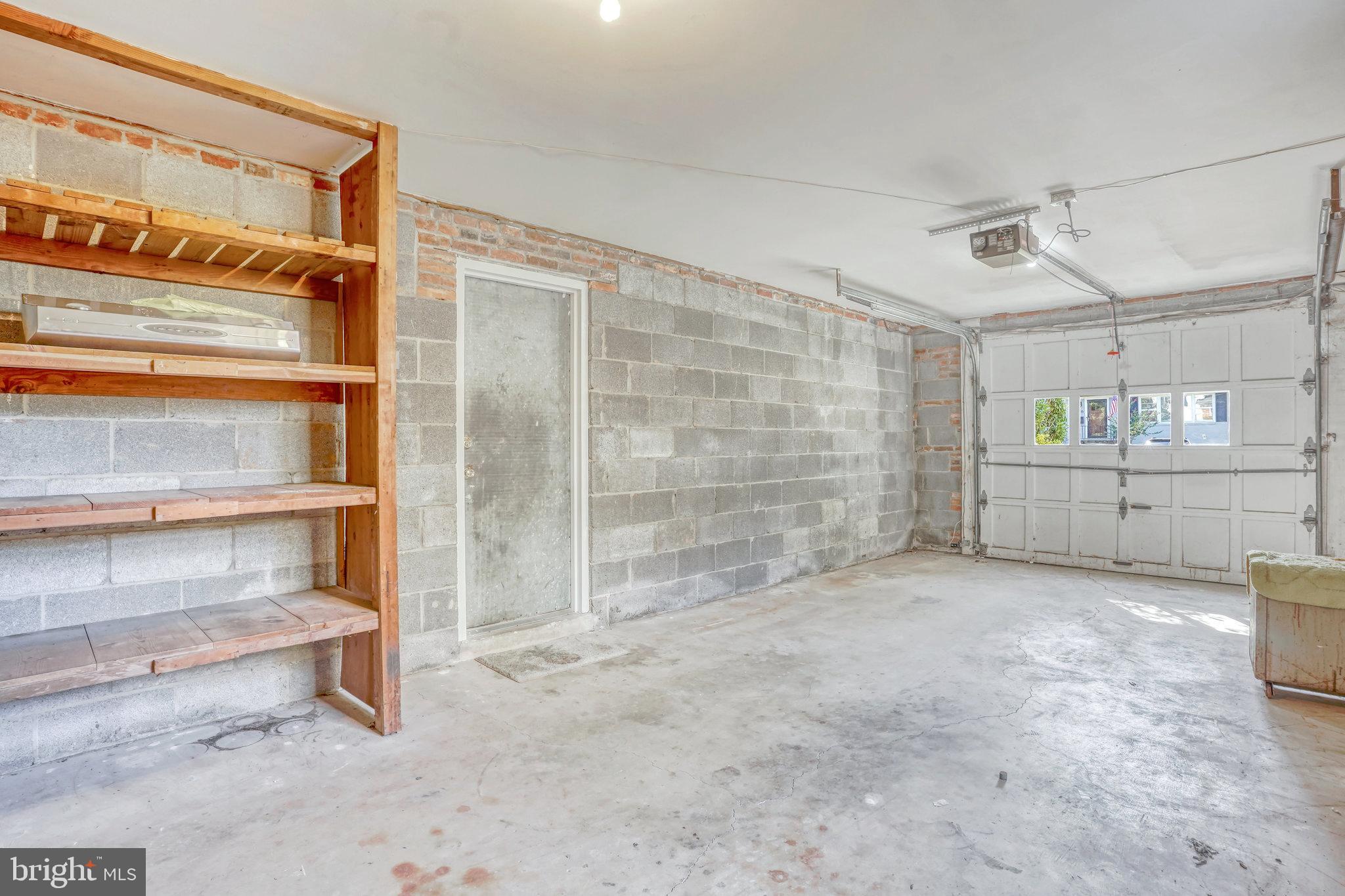 LANDON WOODS - Residential Lease