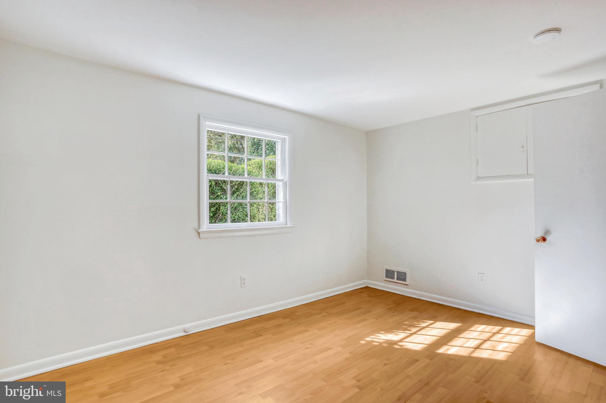 LANDON WOODS - Residential Lease