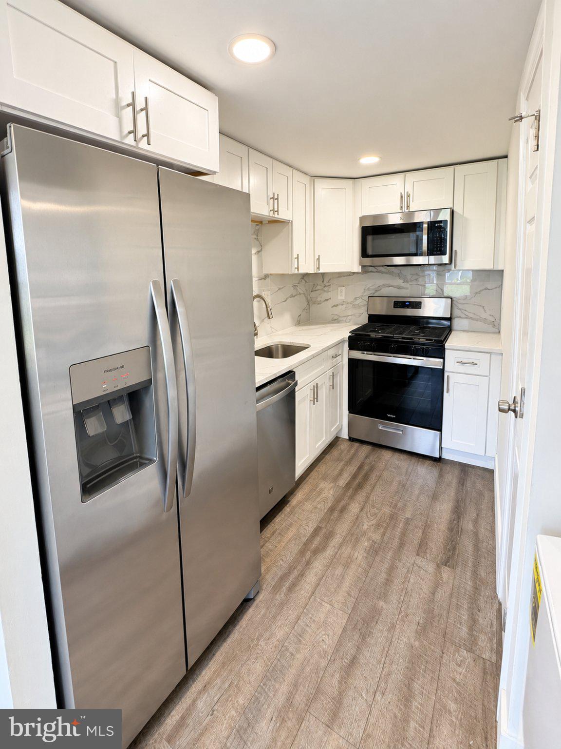 3850 WOODHAVEN ROAD 704