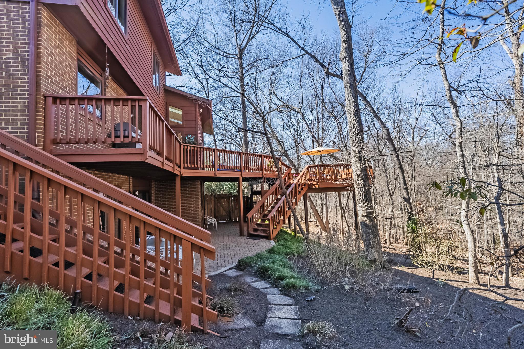 WOLF TRAP WOODS - Residential