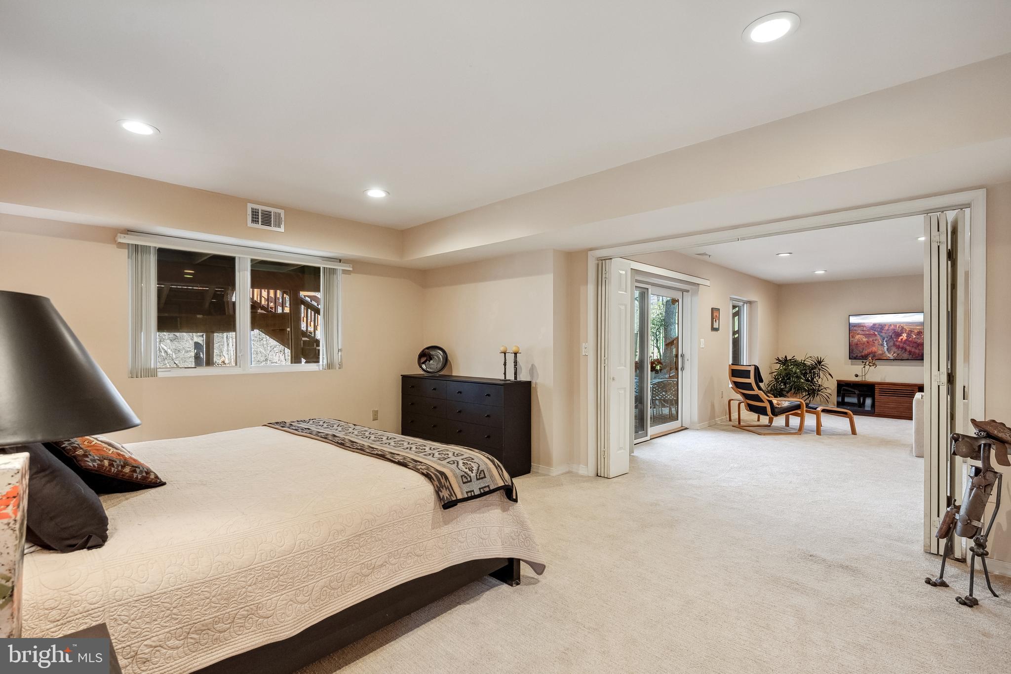 WOLF TRAP WOODS - Residential