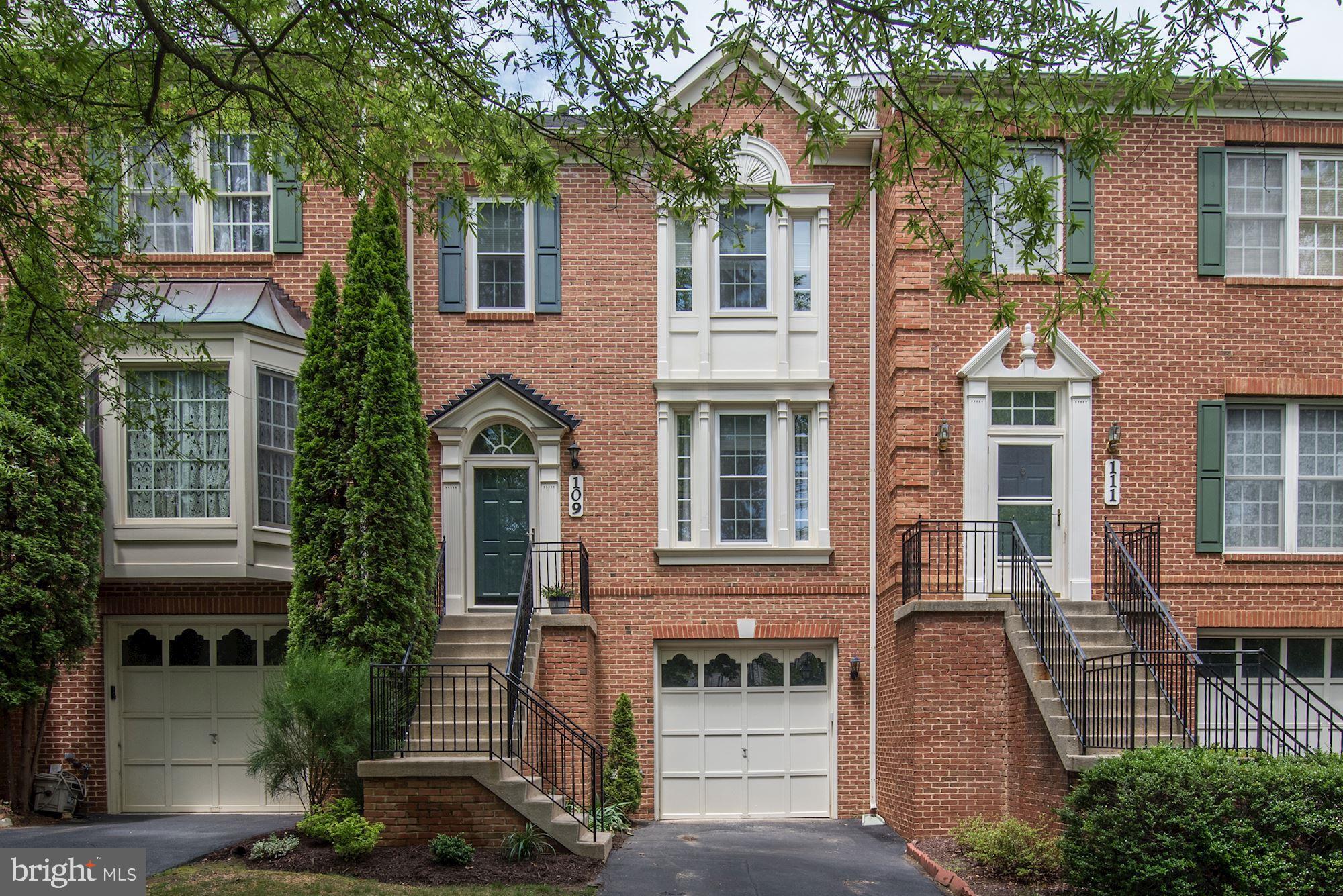 QUINCE ORCHARD PARK - Residential