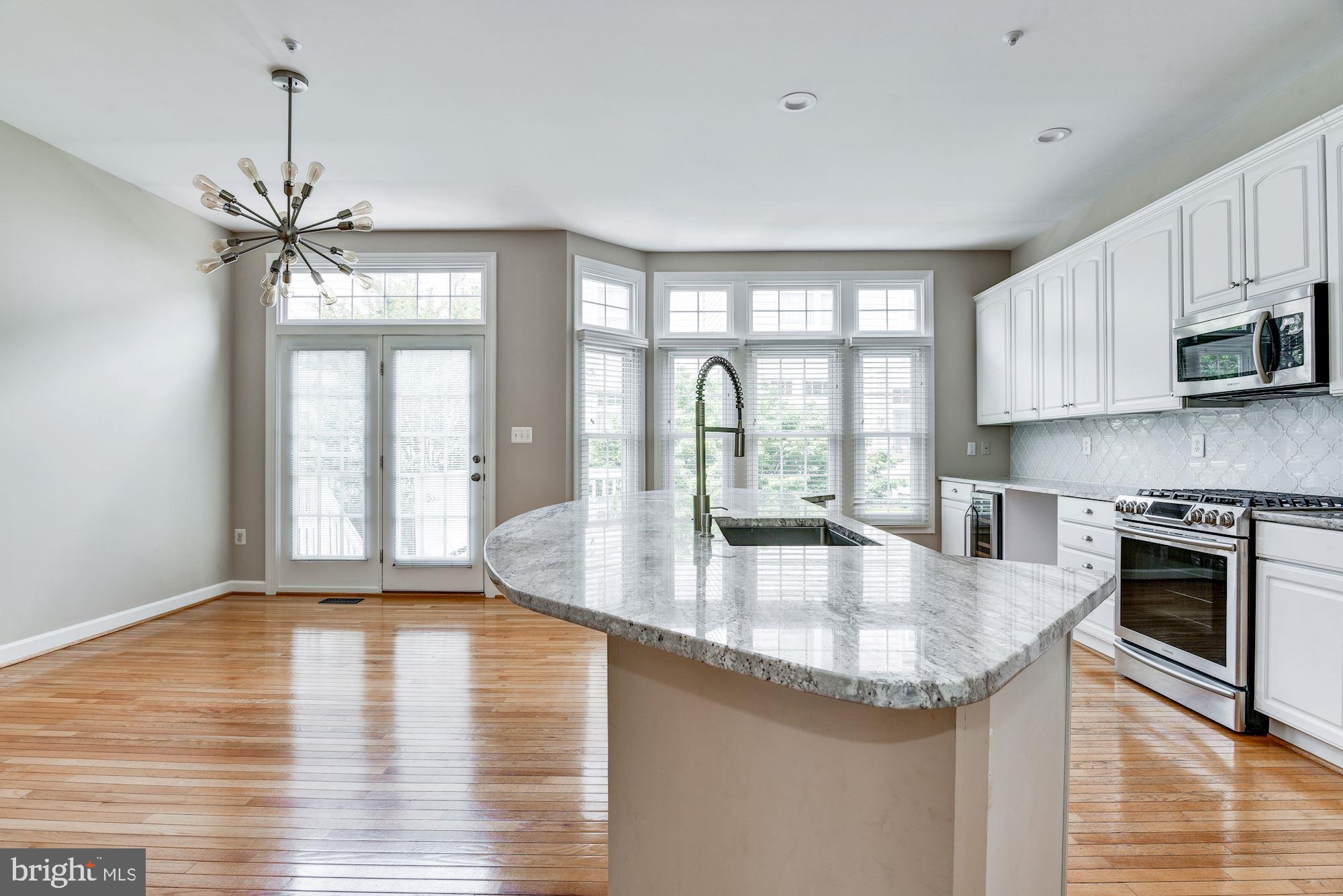 QUINCE ORCHARD PARK - Residential