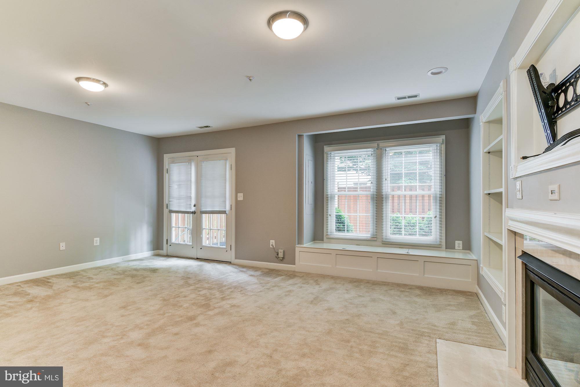 QUINCE ORCHARD PARK - Residential