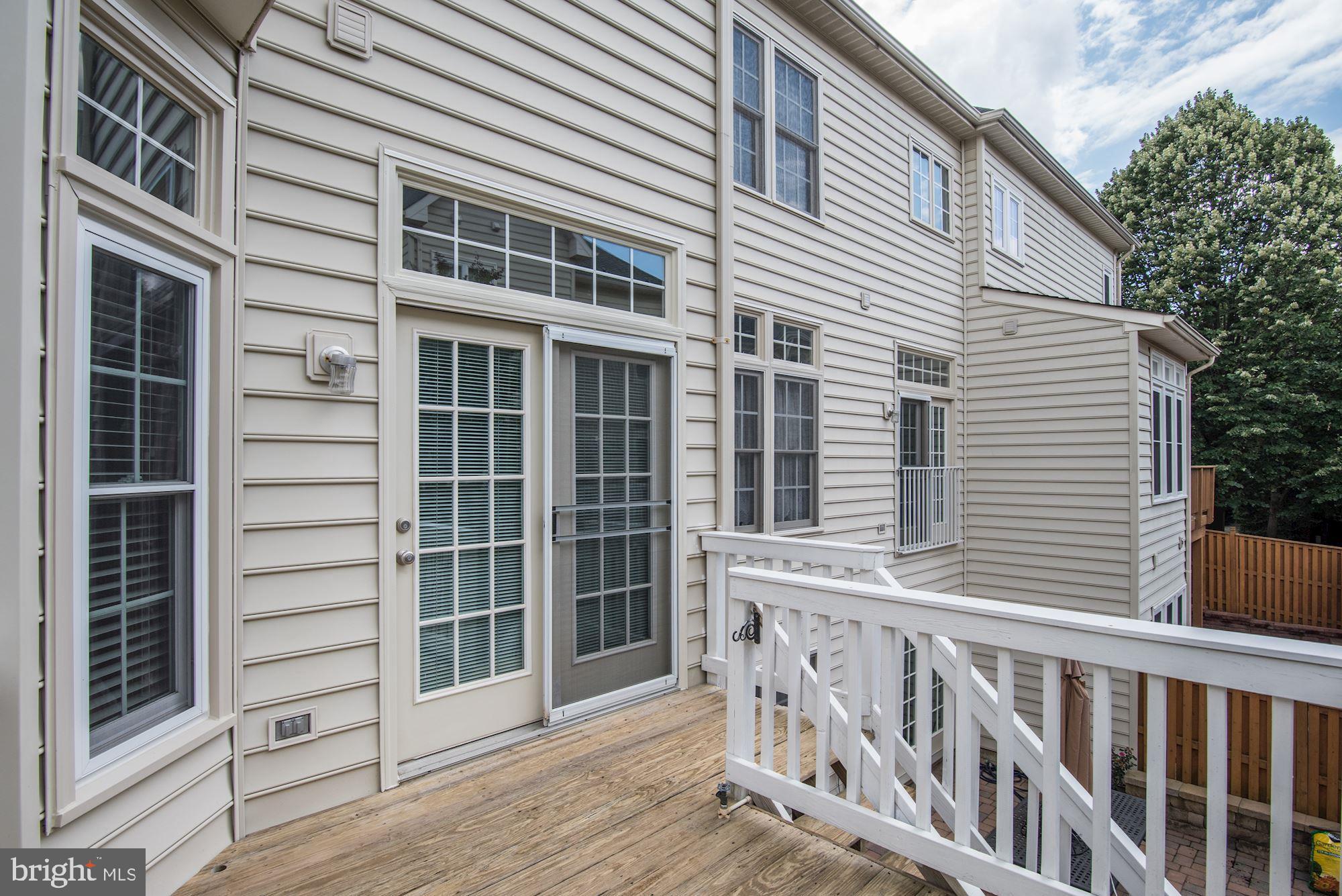 QUINCE ORCHARD PARK - Residential