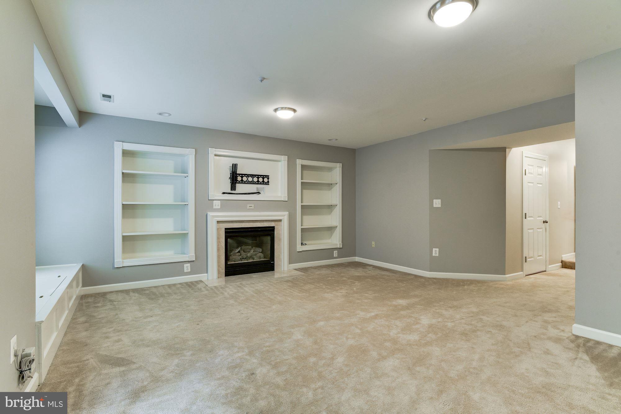 QUINCE ORCHARD PARK - Residential