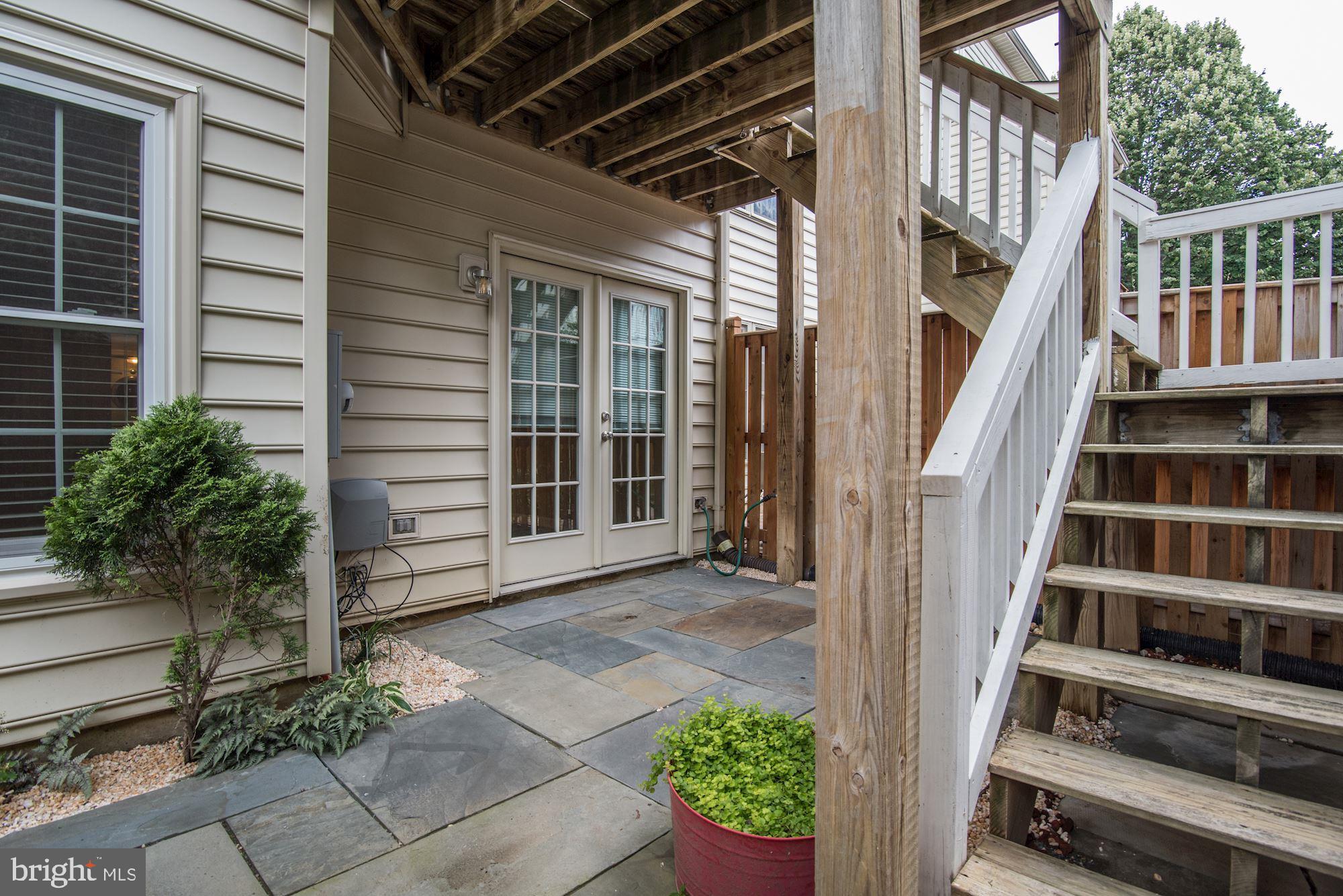 QUINCE ORCHARD PARK - Residential