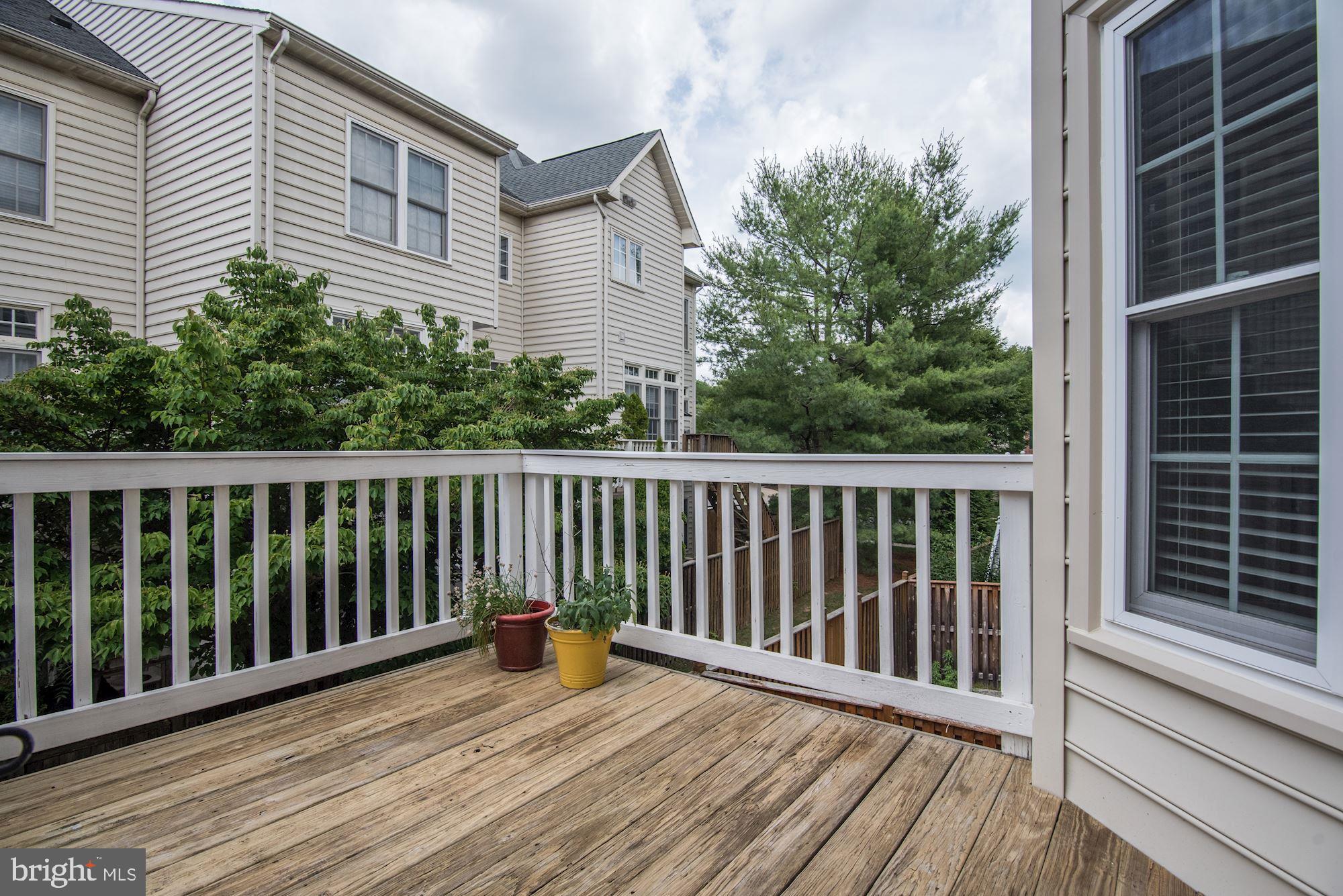 QUINCE ORCHARD PARK - Residential