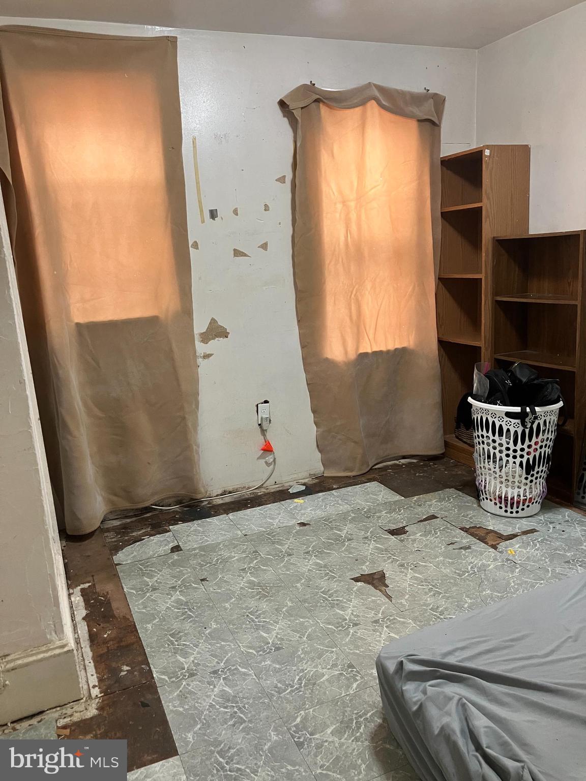 STRAWBERRY MANSION - Residential