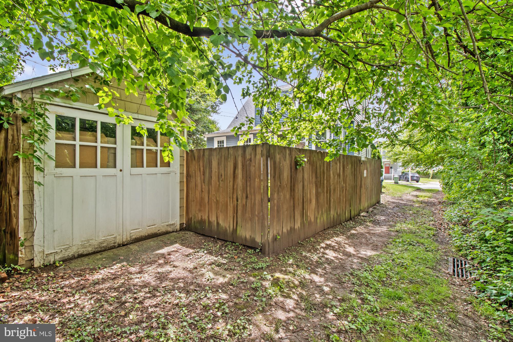 GARDENVILLE - Residential
