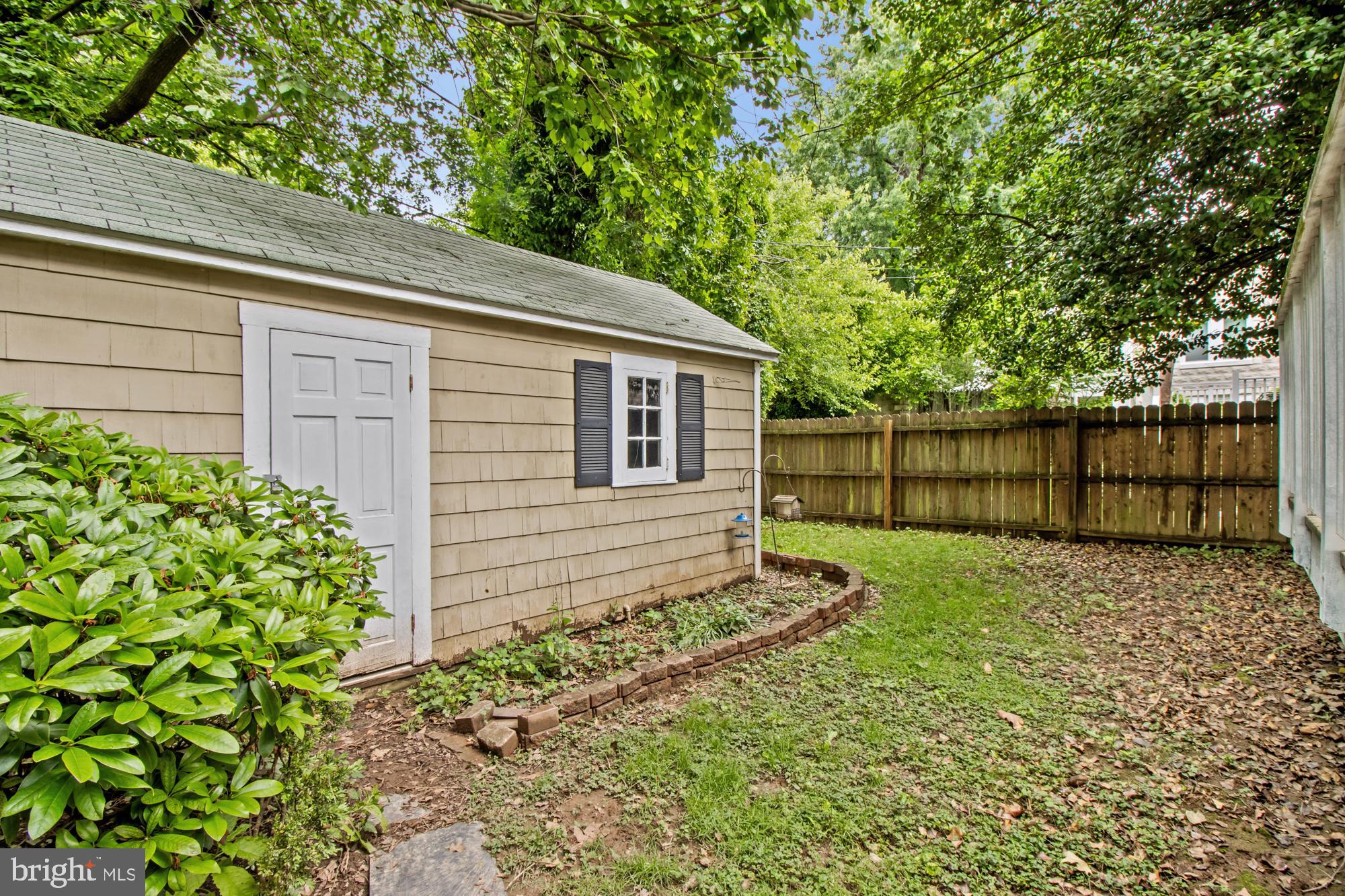 GARDENVILLE - Residential