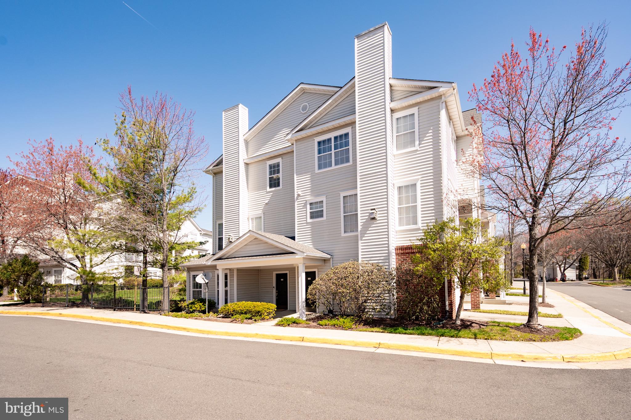 FOX MILL STATION - Residential