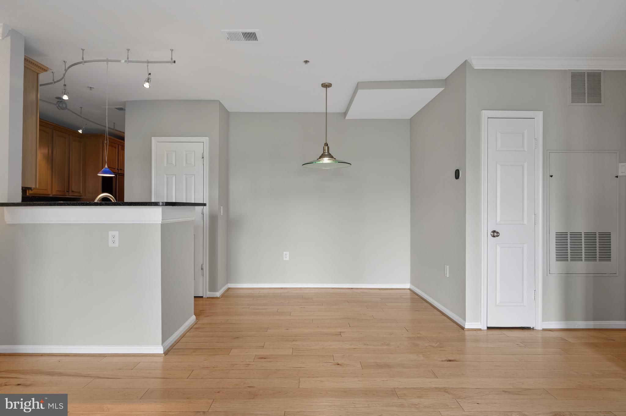 FOX MILL STATION - Residential