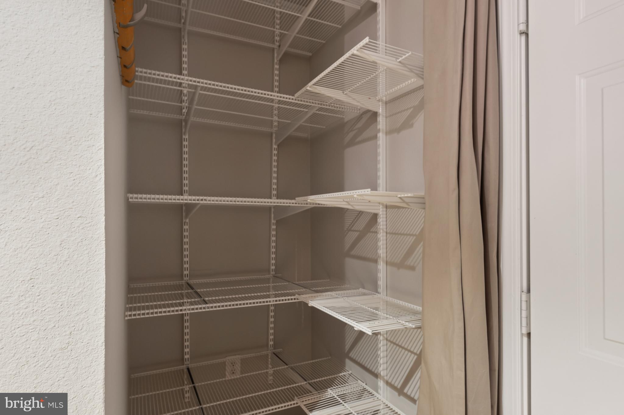 FOX MILL STATION - Residential